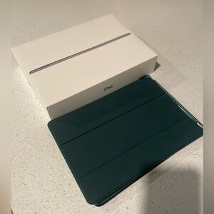 NWOT Apple iPad ( 9th Generation) 64GB